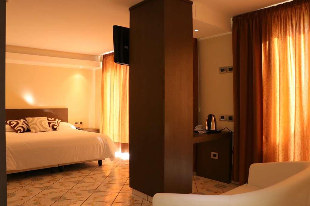 Hotel Ancora - Pontecagnano Faiano Номер фото